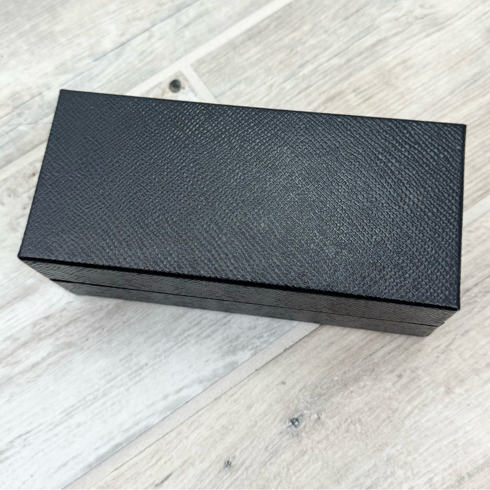 Prada Storage Box #22 - Picture 3 of 7